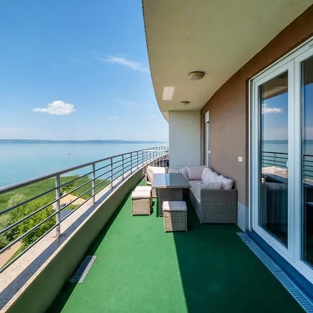 Myflat Club 218 Panorama Wellness Apartamento