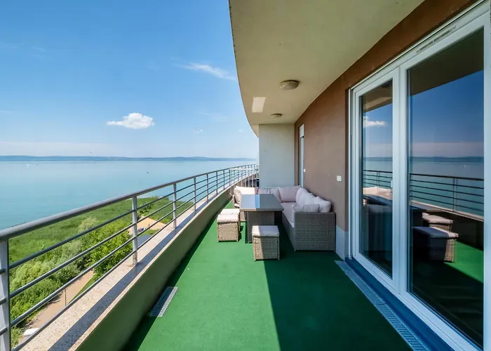 Myflat Club 218 Panorama Wellness דירה